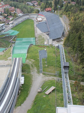 DATAEAGLE auf der Schattenbergschanze in der Oberstorfer Skisprungarena "Erdinger Arena" erfolgreich eingesetzt - Schildknecht AG